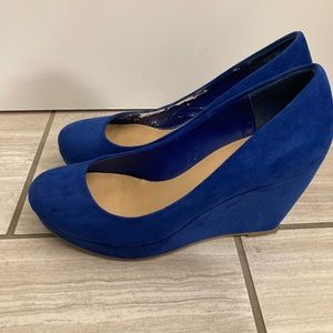 Apt. 9 Blue Suede Wedges